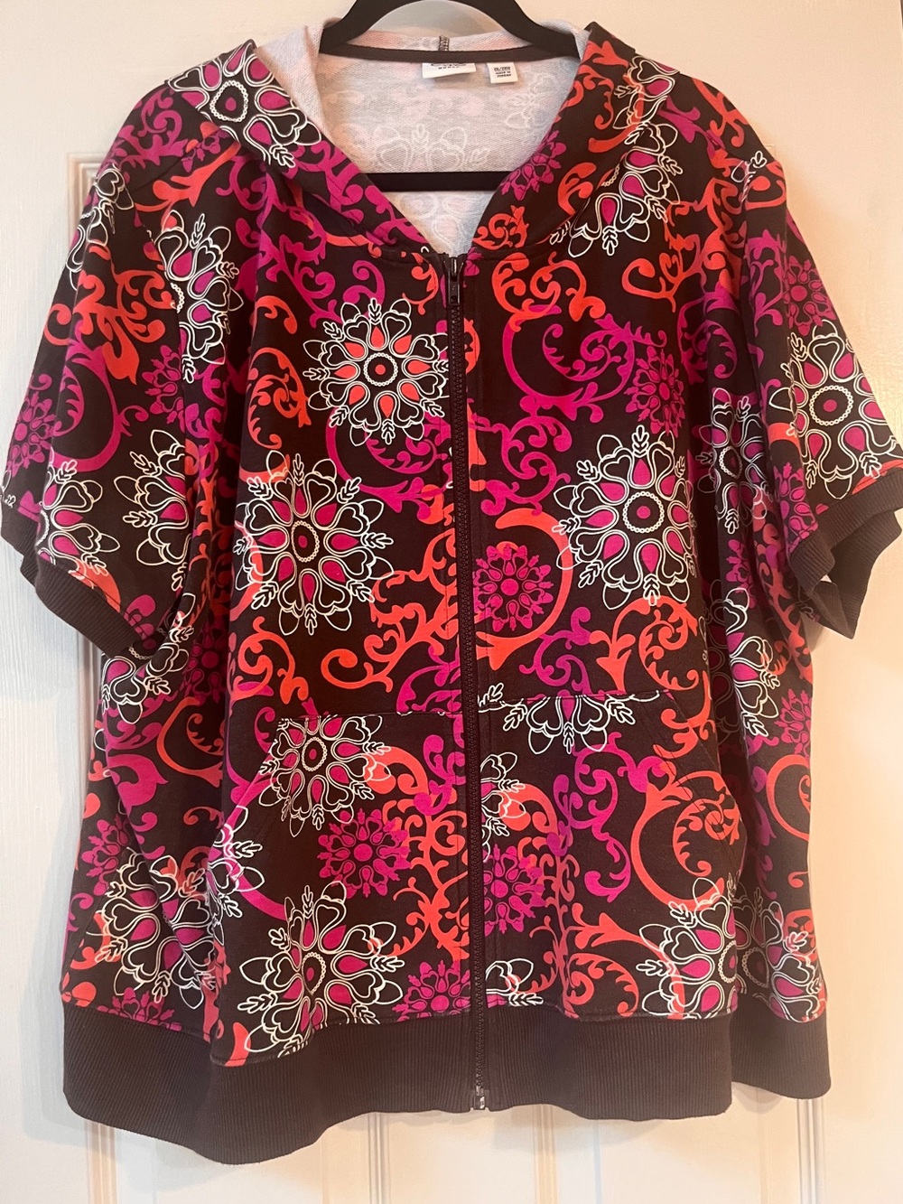 Cato Short-Sleeve Zip Hoodie - Pink, Red & Black Floral Swirl